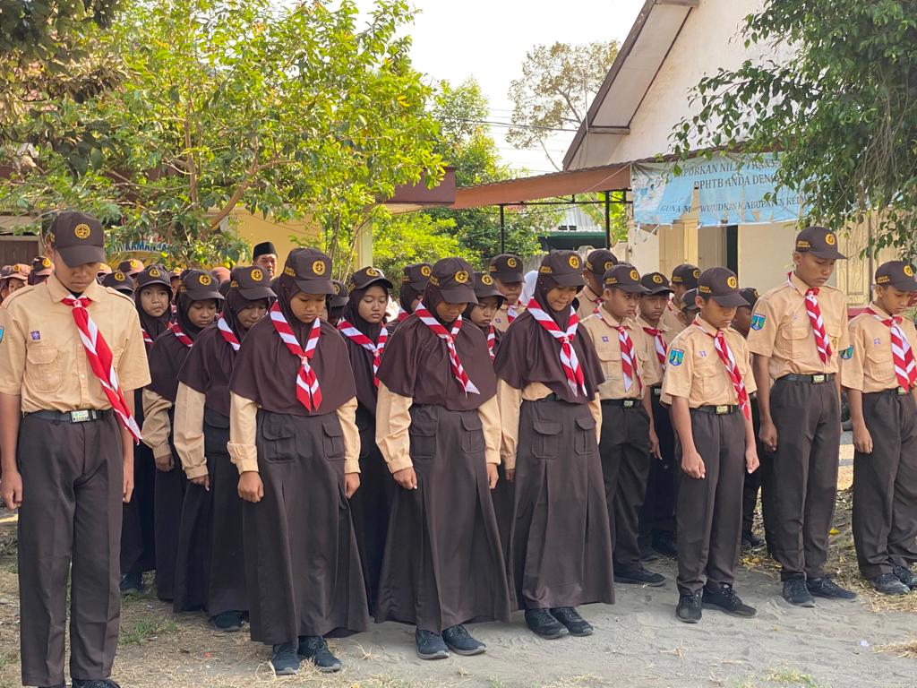 Paduan Suara MTsN 8 Kediri Tampil Dalam Upacara Hari Sumpah Pemuda