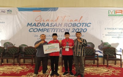 MTsN 8 Kediri Raih Juara I The Best Design Madrasah Robotic Competition 2020