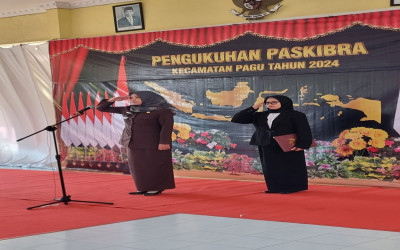 Tim Padus MTsN 8 Kediri Bertugas dalam Pengukuhan Paskibra Kecamatan Pagu