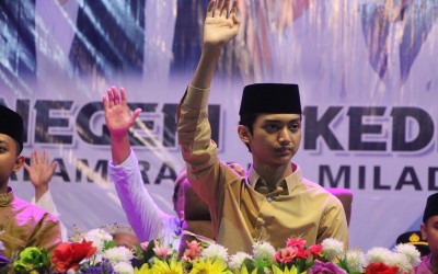 MTsN 8 Kediri Bersholawat Bersama Gus Azmi